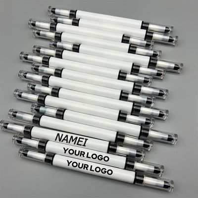 Un bon prix. Fard à paupières en bâtonnet double embout en ligne