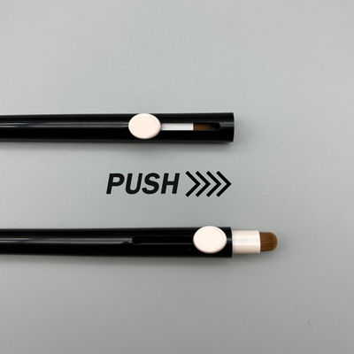 Un bon prix. Retourner le récipient de liner pour lèvres en ligne