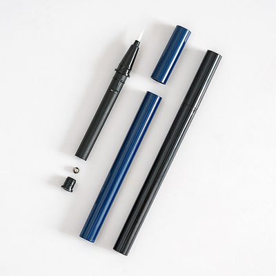 Un bon prix. Fabrique à étiquette privée Haute étanchéité à l'air Tubo d'eye-liner vide personnalisé en ligne