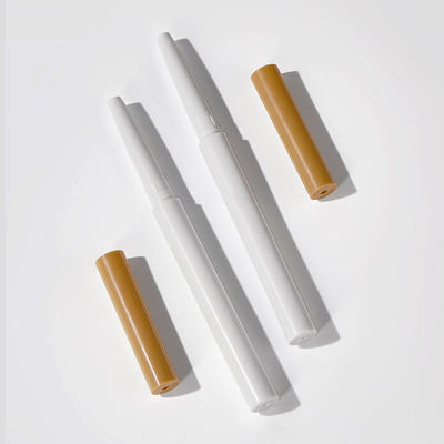 Un bon prix. Pénomène classique à plume vide Emballage de plume naturel Emballage de plume de plume Contenant de crayon en ligne