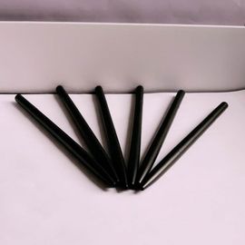 Un bon prix. Un crayon de sourcil imperméable personnalisable, un crayon de sourcil noir avec pinceau en ligne