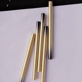 Un bon prix. Crayon de sourcil automatique imperméable à l' eau avec pinceau en ligne